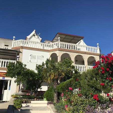 Apartment Santa Marina Примоштен Екстер'єр фото