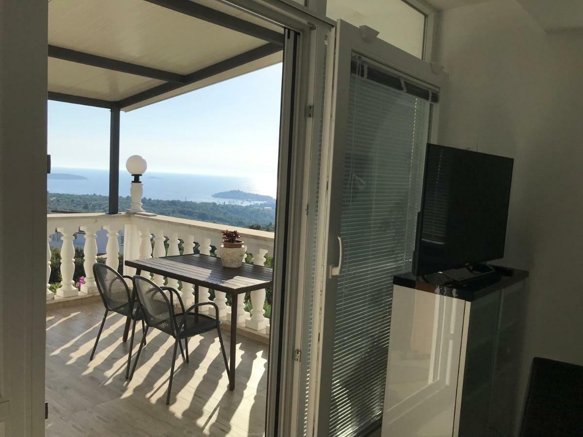 Apartment Santa Marina Примоштен Екстер'єр фото
