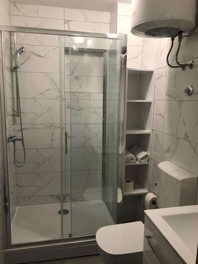 Apartment Santa Marina Примоштен Екстер'єр фото