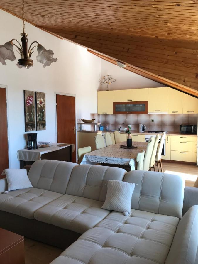 Apartment Santa Marina Примоштен Екстер'єр фото